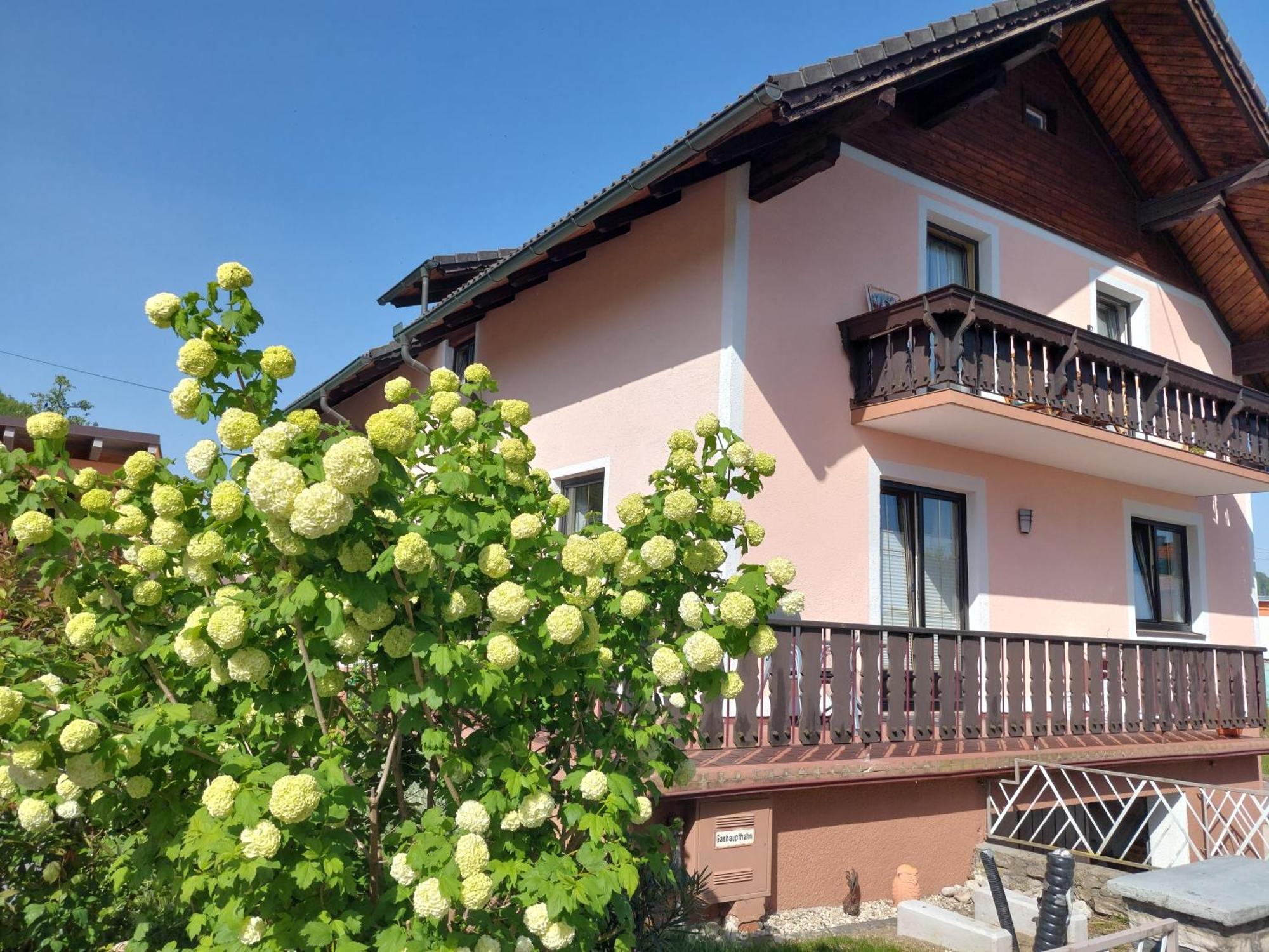 Wohnung Mit Charme In Pinsdorf Exteriér fotografie